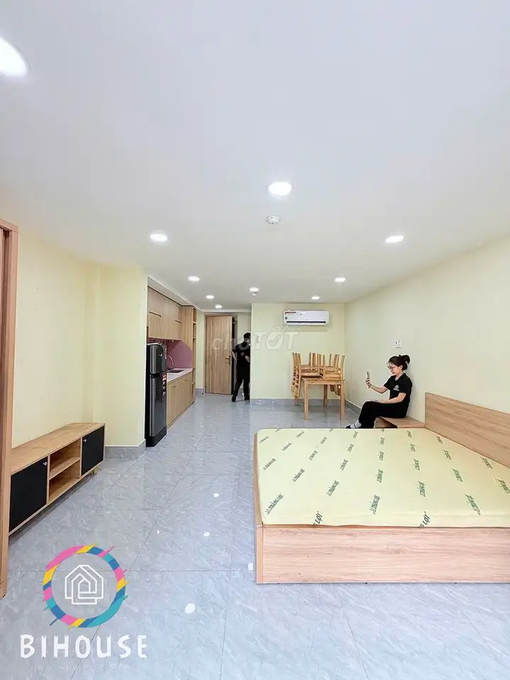 Студия 35м² с кухней и большим балконом, лифт, ул. Хо Ван Хюэ