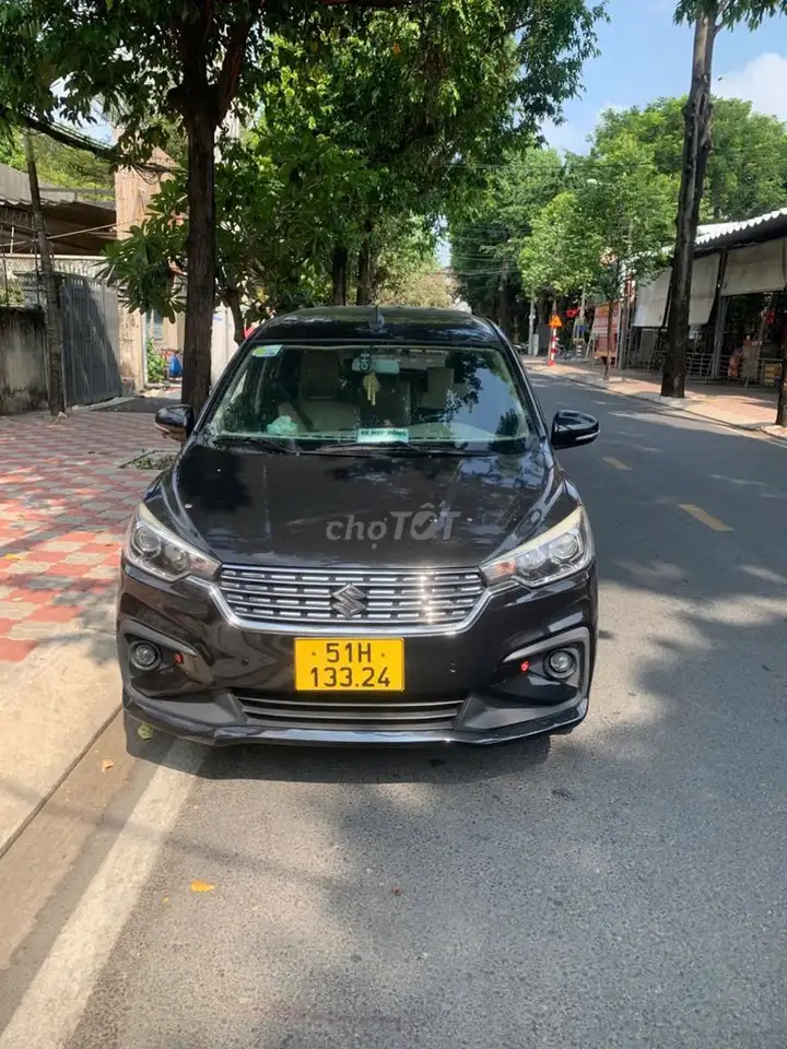 Suzuki Ertiga GLX 2019 4AT Черный Автомат