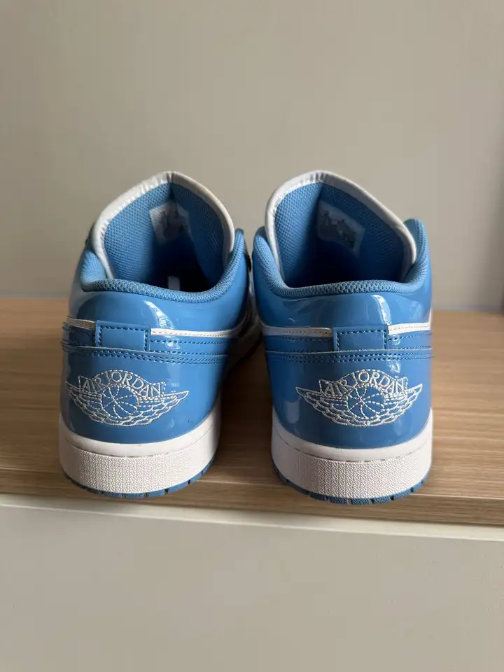 Кроссовки Jordan 1 Low и Nike Force 58