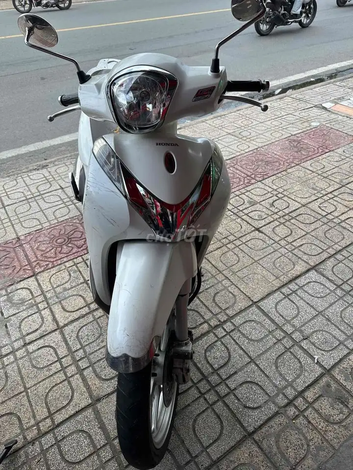 Honda SH Mode белый