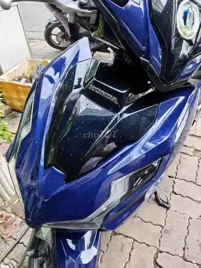 Honda Air Blade 2022 синий, всего 36 млн
