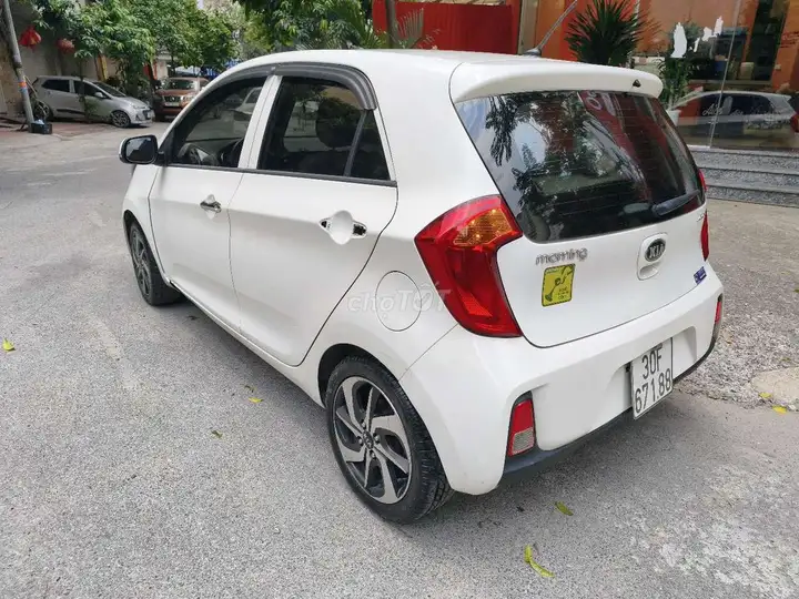 Kia Morning Deluxe 1.2AT 2019 АКПП Белый