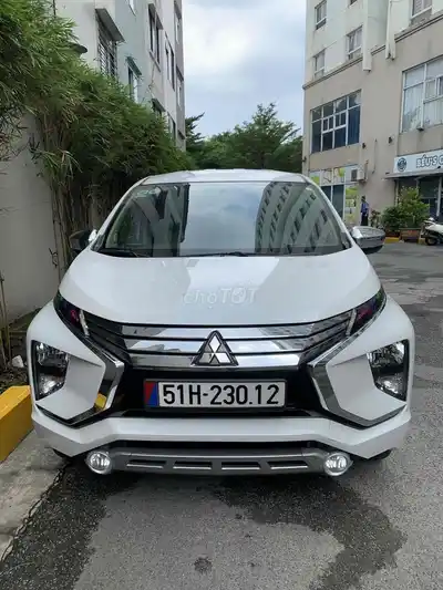 Автомобильный номер Мицубиси Экспандер 2019 белый