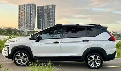 Mitsubishi Xpander Cross 2025 Белый Пробег 33000