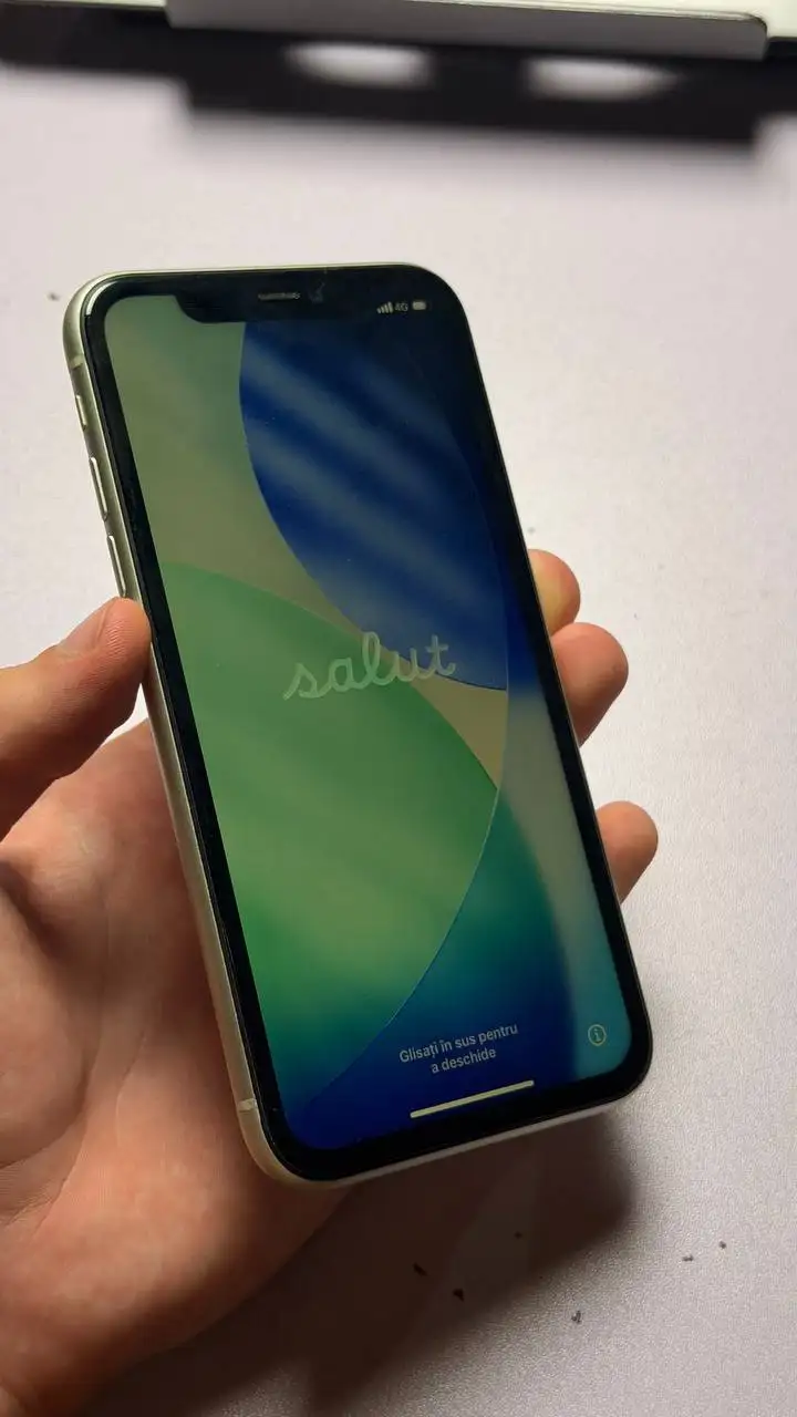 iPhone 11