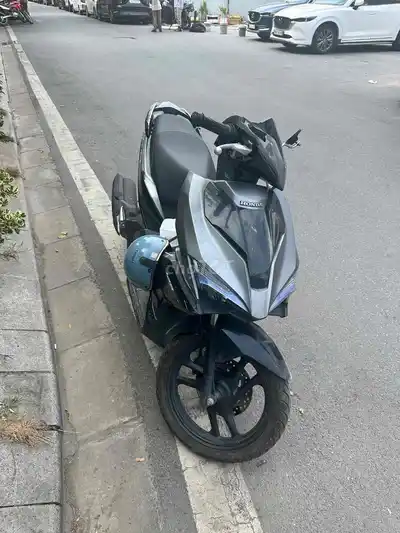 Honda Air Blade 2017 Серо-черный