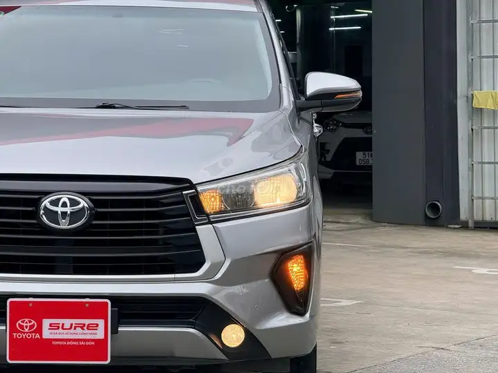 Toyota Innova 2.0E МКПП 2023