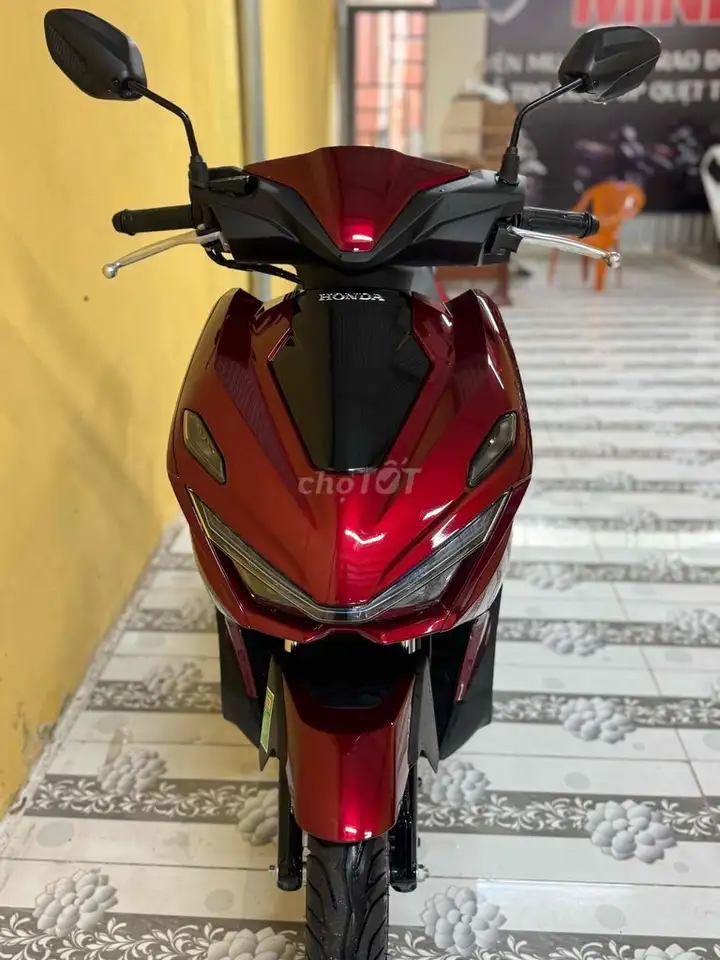 Honda Air Blade 160 ABS 2026 Красно-черный состояние нового