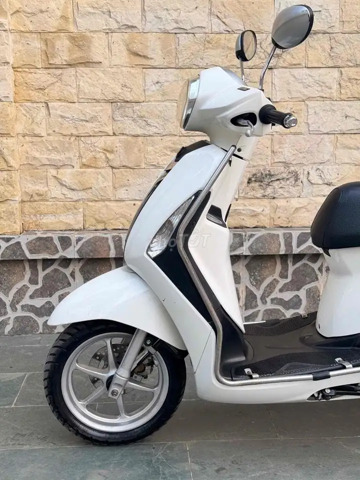 Yamaha Grande 125fi белый, родной мотор в отличом состоянии, 1 хозяин