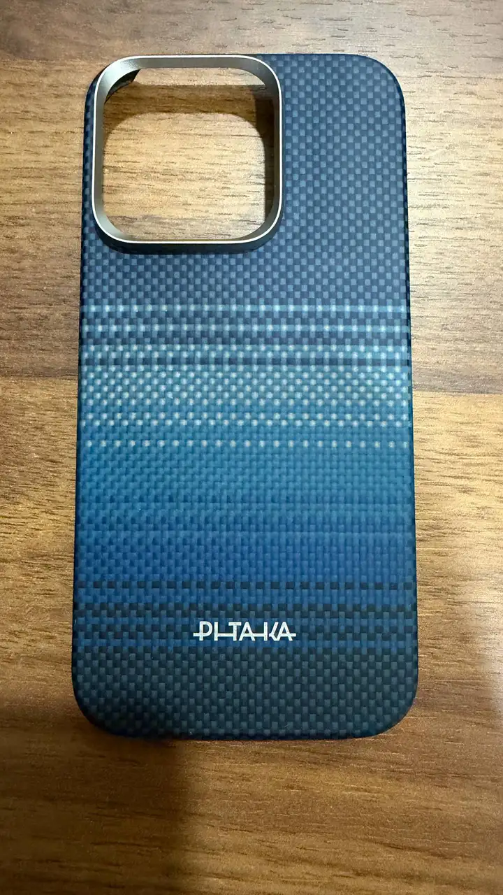 Чехол PITAKA Moonrise на iPhone 15 Pro
