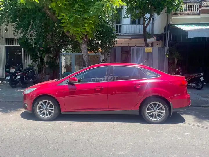 Ford Focus 2018, красный, 106 000 км