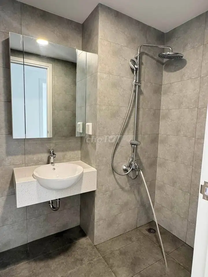 Аренда Victoria Village 2PN, заезд сразу, новая квартира с новой мебелью