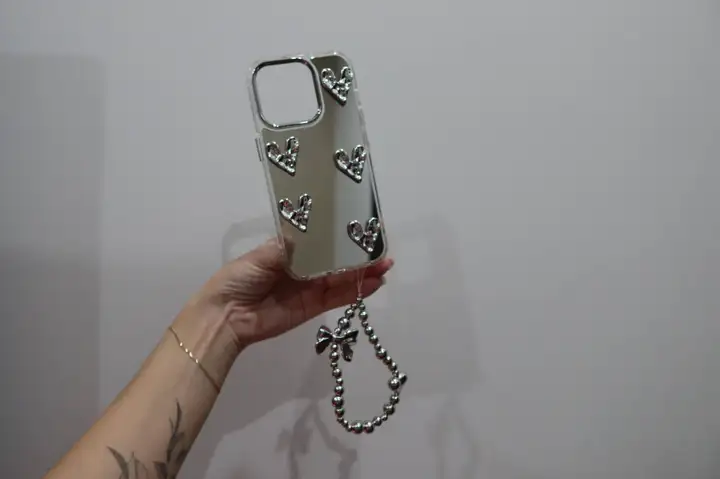 Чехлы на iPhone 15 Pro