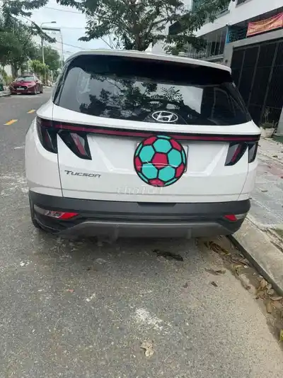 Hyundai Tucson 2023, 5 мест, белый