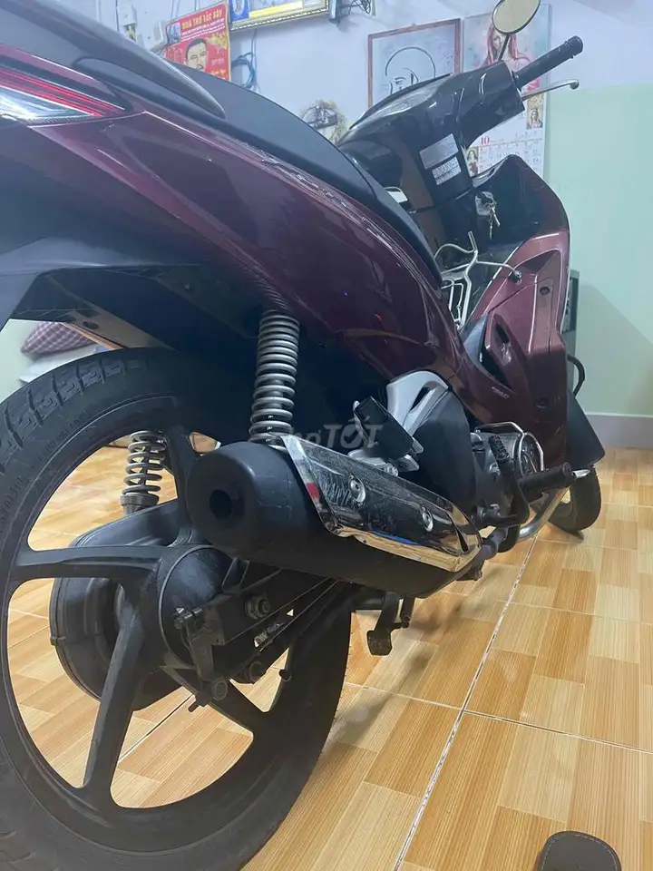 Honda Future FI (C) 2022 красный