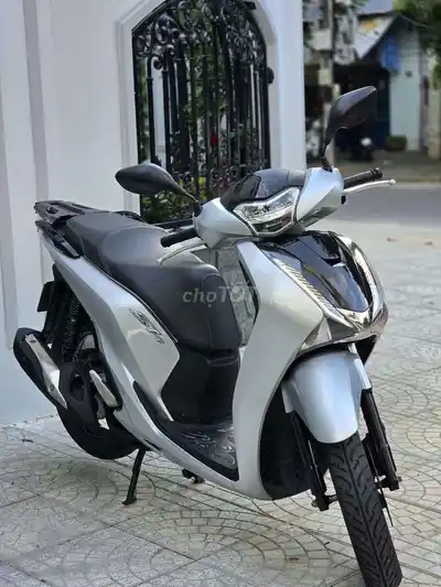 Honda SH 2019 Порше Редкое серебро