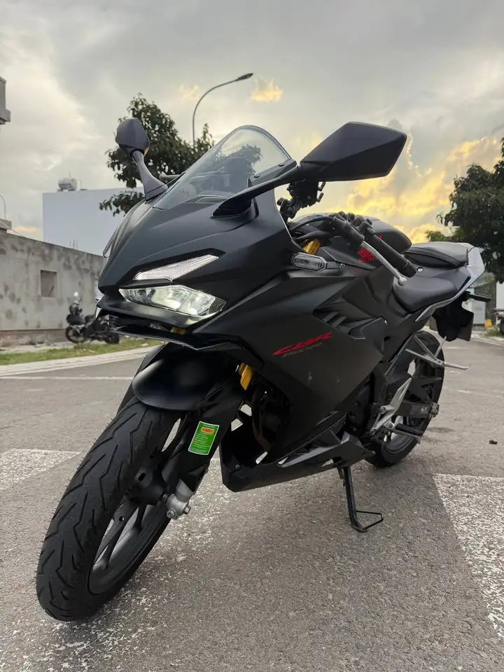 Honda CBR 150R