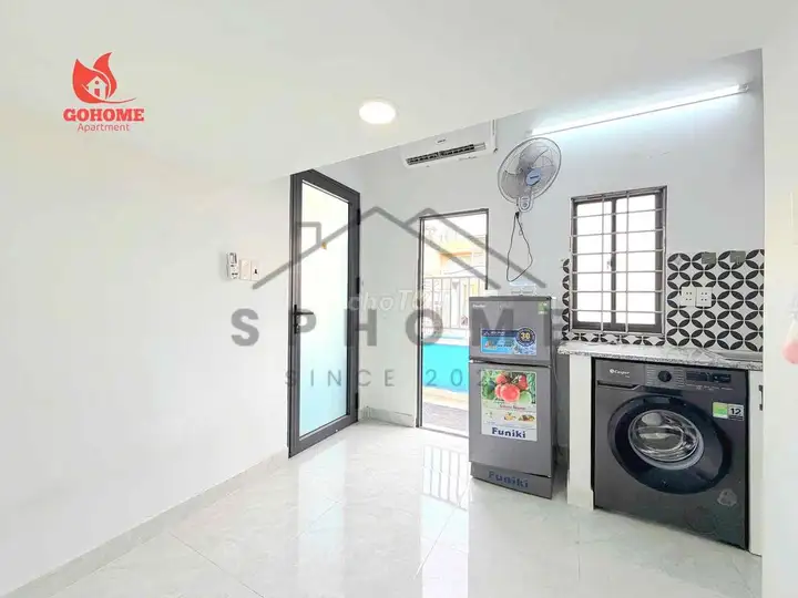 Комната 30 м² с балконом и мебелью в Хок Моане