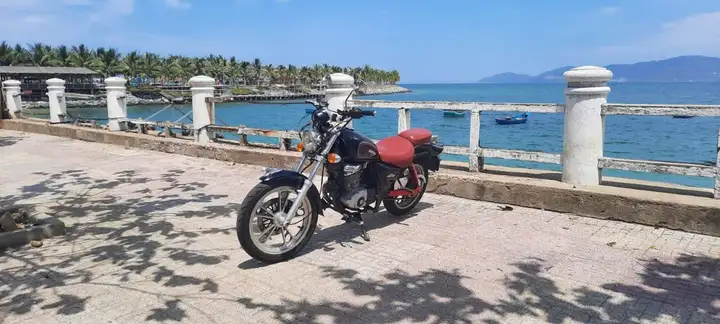 Мотоцикл Suzuki gz125hs 2013