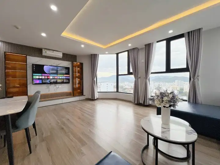 Квартира в центре, комплекс HUD, 90 м²