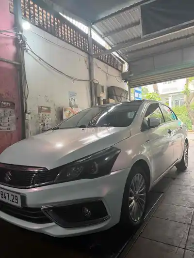 Седан Suzuki Ciaz Automatic белый