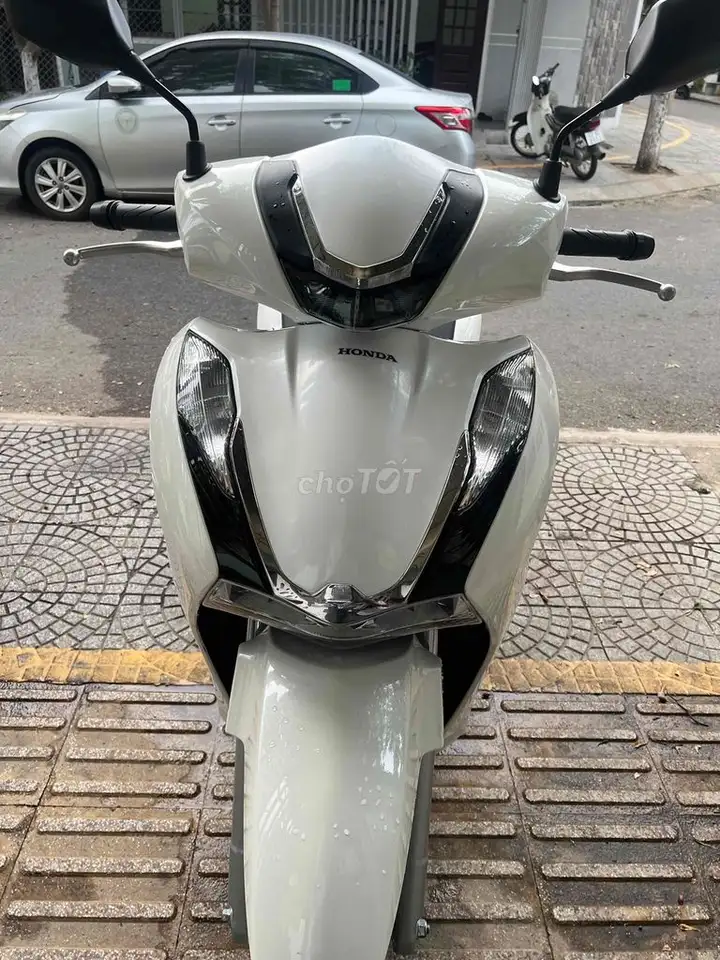 Honda SH 125 2025 Белый 5000 км