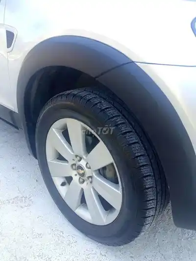 Chevrolet Captiva 2009 Серебристый 7 мест Автомат