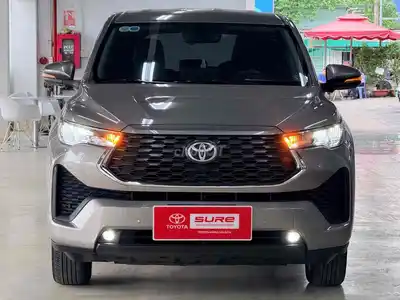 Toyota Innova Cross 2.0V 2024 — Торг