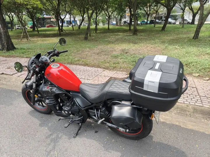 Мотоцикл Honda Rebel 300