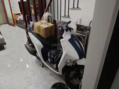 Скутер Yamaha Janus бело-синий
