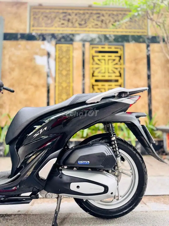 Honda SH 125i 2022 черный, состояние как новый
