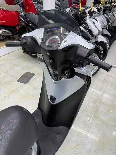 Honda SH150i 2010, серебристый, Италия