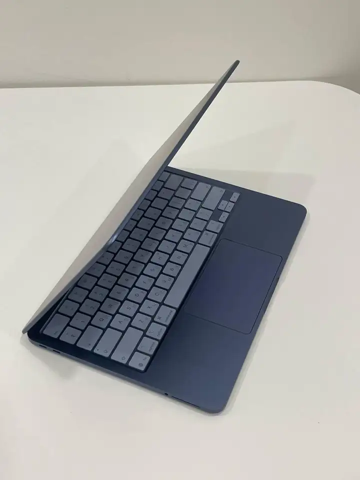 Ноутбук Macbook Neo 13 дюймов