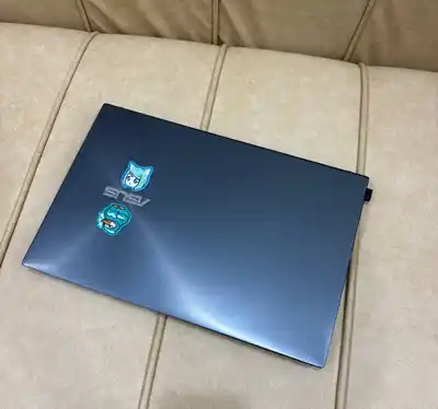 Ноутбуки ASUS ZenBook UX325J, ASUS X415E, монитор Laptomo 14"
