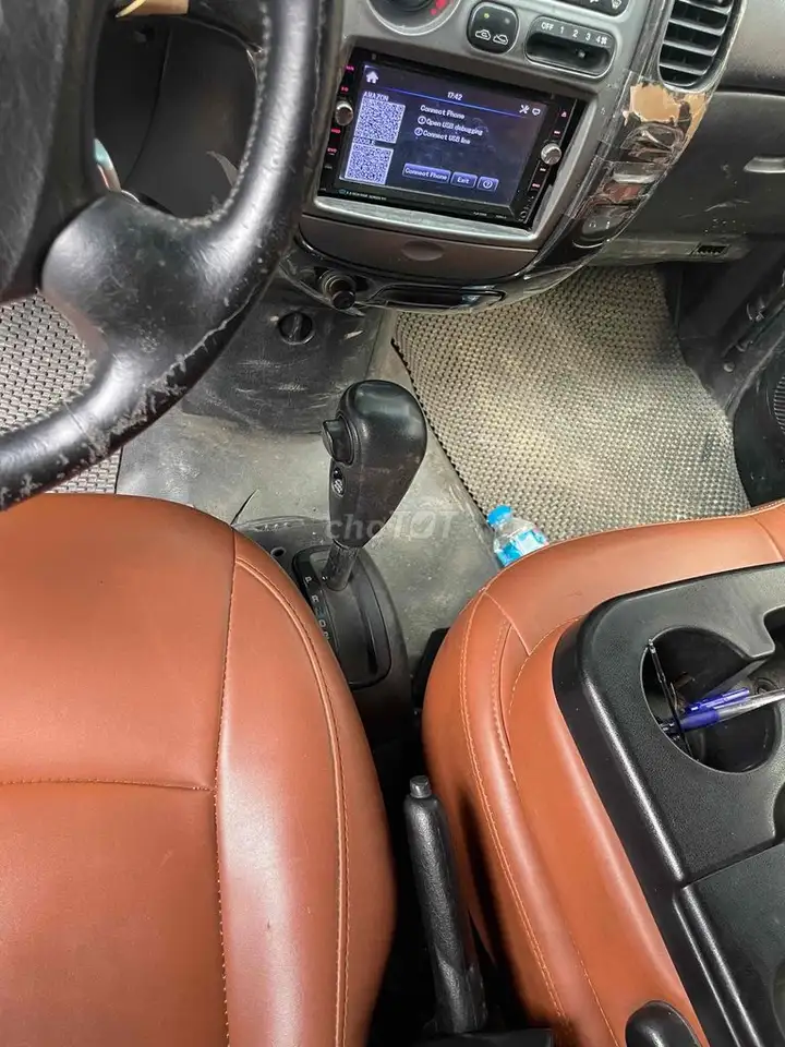 Hyundai Starex 2004, 6 мест, АКПП, коричневый