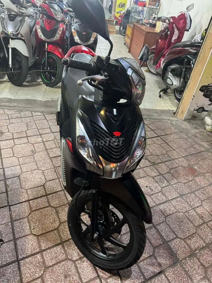 Honda SH матовый черный