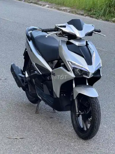 Honda Air Blade 2018 Серебристый
