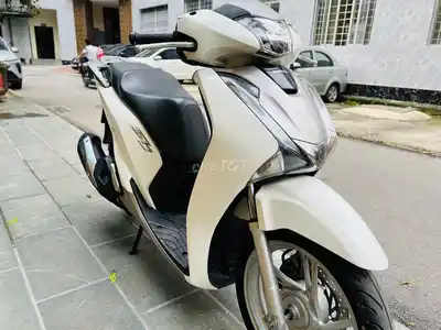 Honda SH белый 125 2019, в отличном и новом состоянии