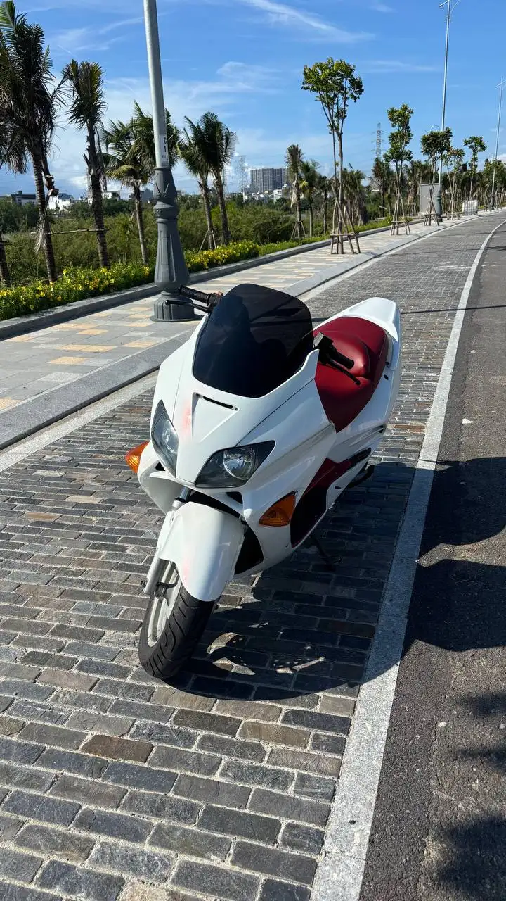 Honda Forza 250