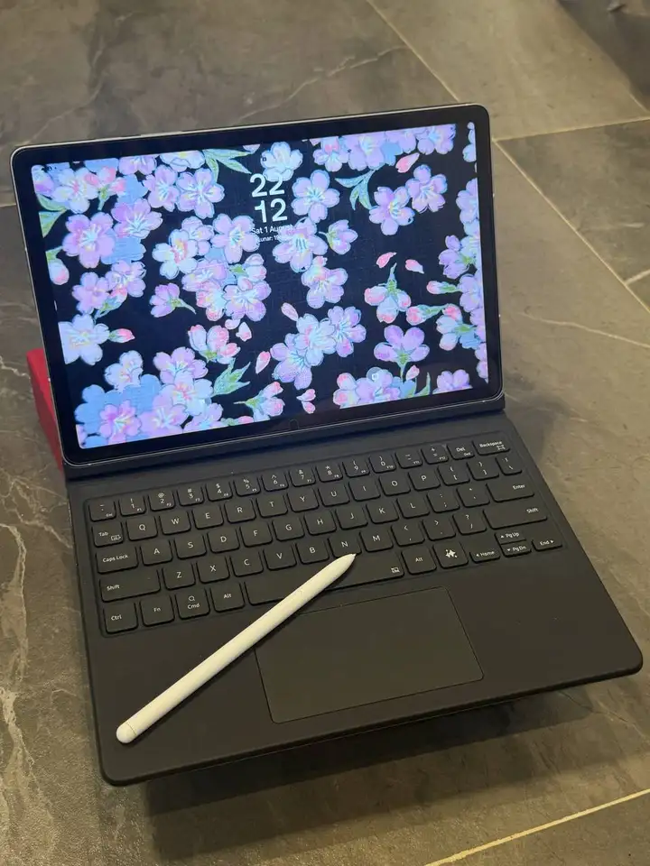 Samsung Galaxy Tab S10 FE Wi-Fi 128GB + Original Samsung Keyboard Case
