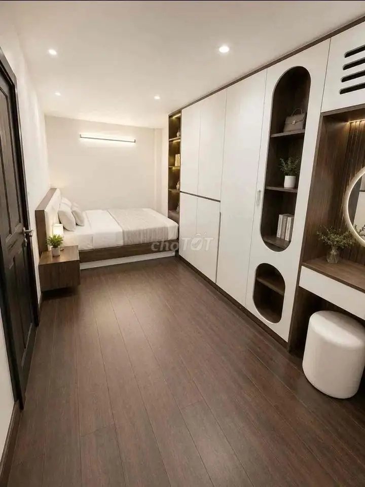 Ул. Бак Май, широкий двор, 2 стороны света, 34 м², 5 эт., 7 млрд донг