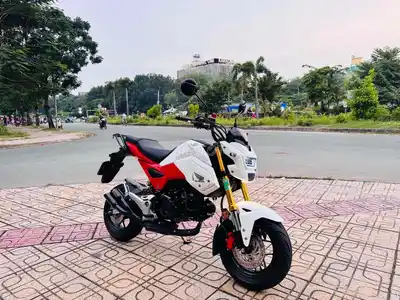 Honda MSX125 2022 белый, красный 7000 км