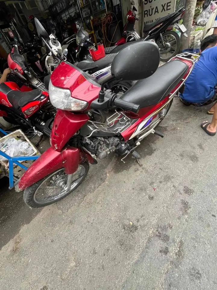 Honda Wave красный, полуавтомат