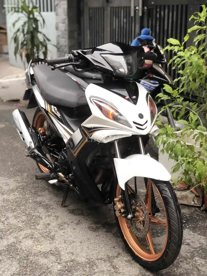 Yamaha Exciter 135 2013 черно-белый