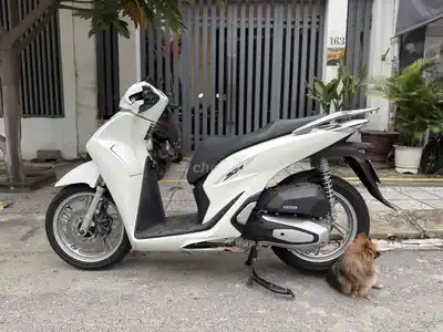 Honda SH 2026 Белая 1000 км с предоплатой в рассрочку 14 г
