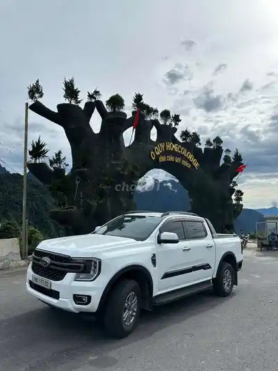 Ford Ranger XLS 2024 AT белого цвета, пробег 60 000 км