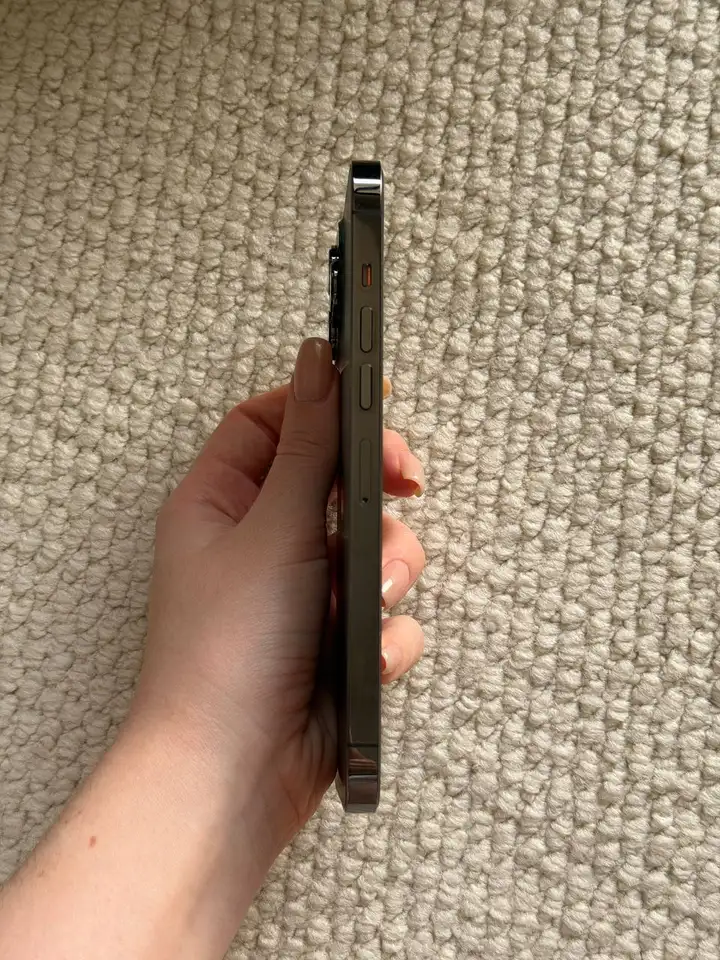 iPhone 13 Pro Max 128 ГБ, Samsung S26 512 ГБ