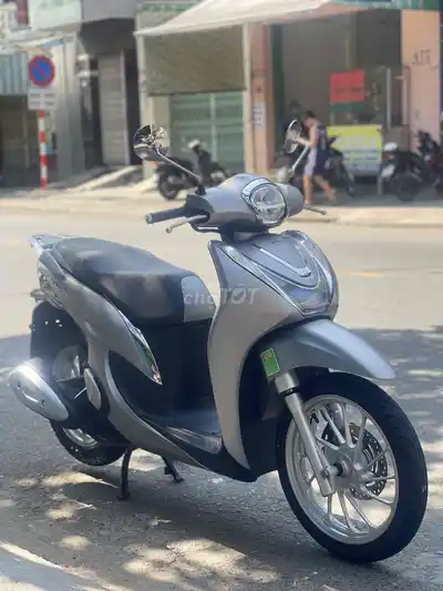Honda SH Mode серебристый 2021 ABS