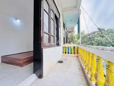 Комната на 69B Hoang Van Thai, рядом с Университетом водного хозяйства, Нга Ту Со