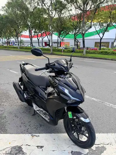 Собственник продаёт Honda Air Blade 4Val в оригинале
